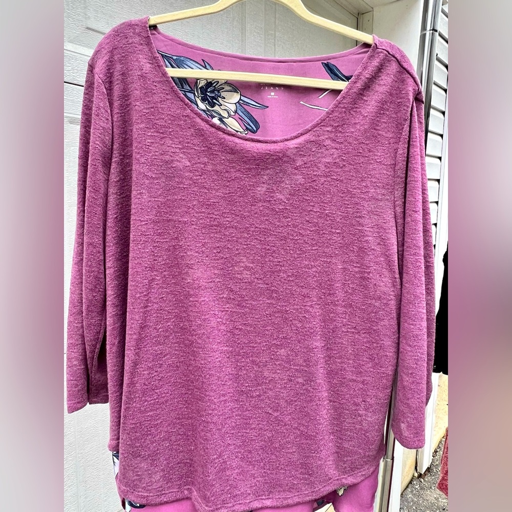 Lightweight sweater